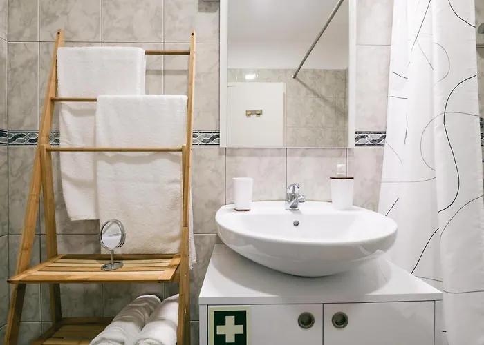 Апартаменты Pereira Place