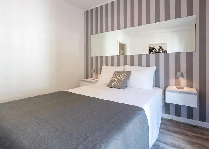 Pereira Place Апартаменты *